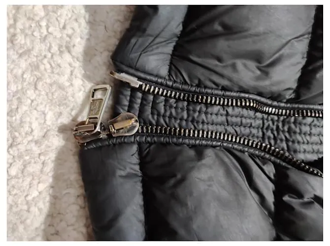 Moncler chaqueta abajo Negro 