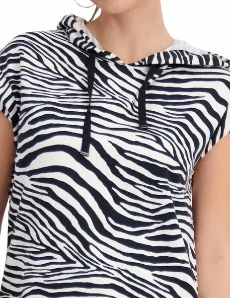 Vestido Estampado de Cebra MONARI: Estilo y comodidad en blanco y negro.